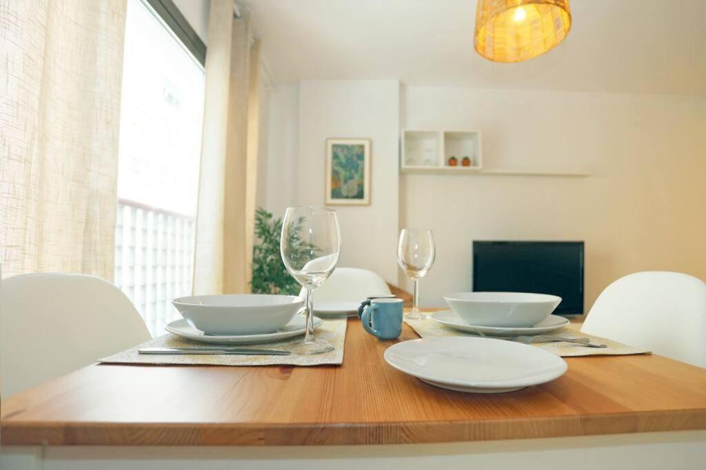 Casa Fenicia - Cosy Apartment With Free Private Parking Málaga Kültér fotó
